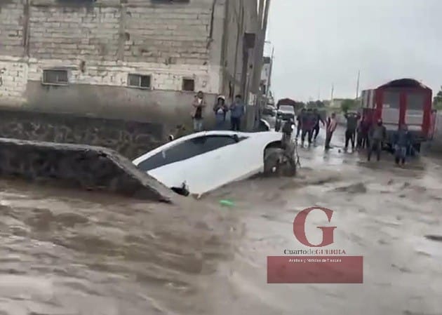 Fuerte tormenta azota a municipios tlaxcaltecas y causa inundaciones